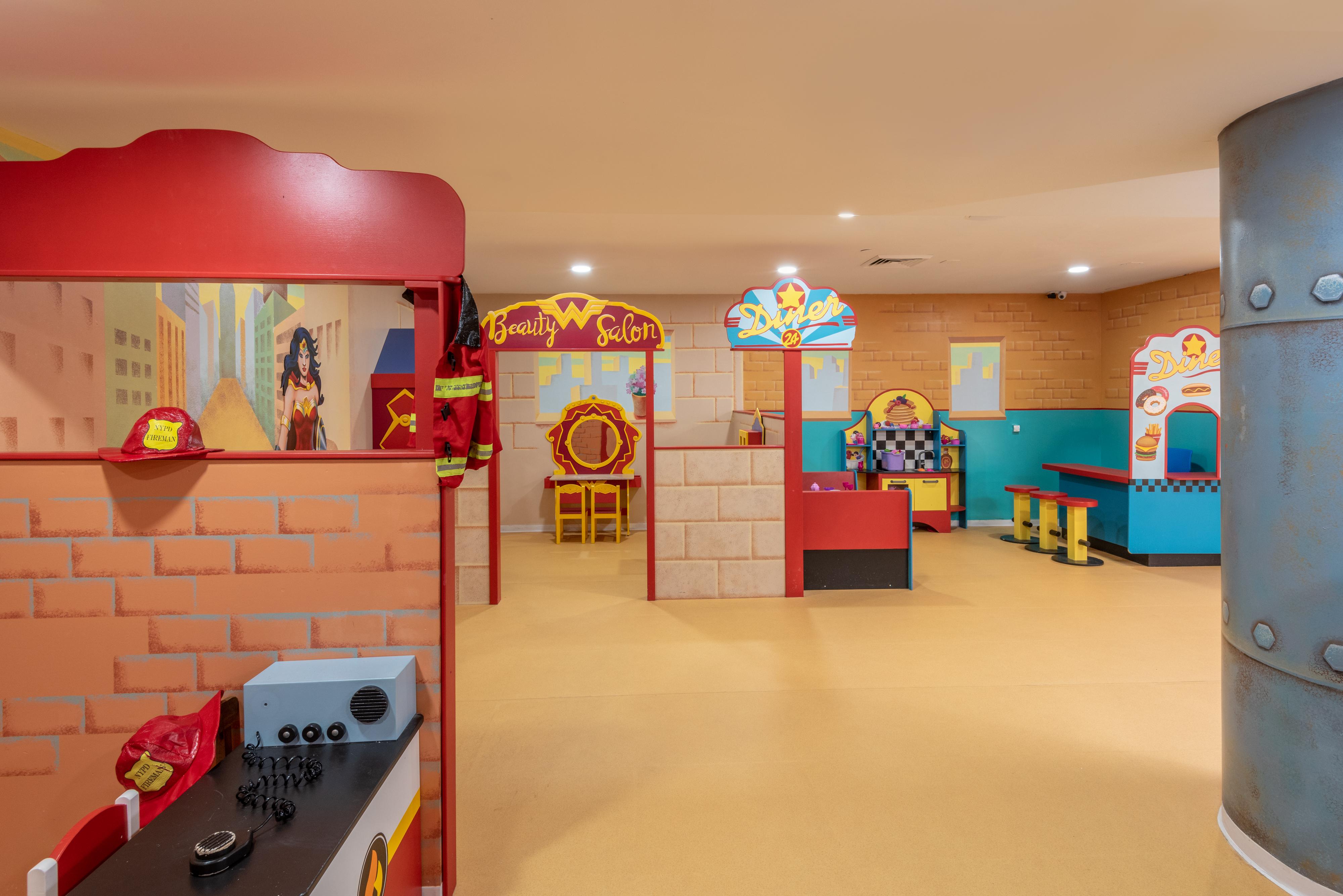 U Magic Palace Ελάτ Εξωτερικό φωτογραφία The Children's Museum of Oakville