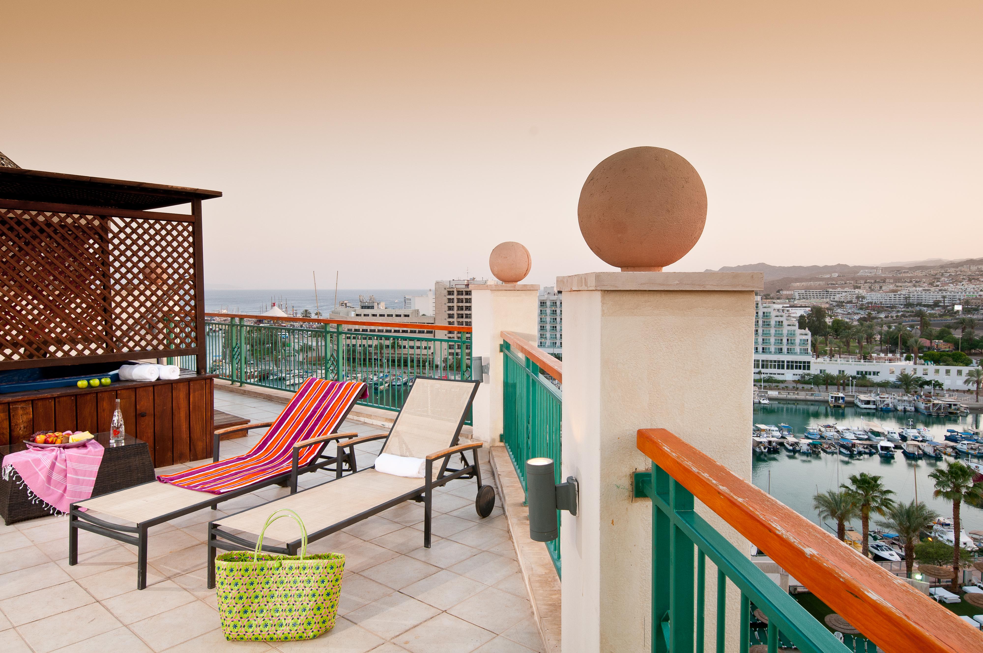 U Magic Palace Ελάτ Εξωτερικό φωτογραφία View from the rooftop