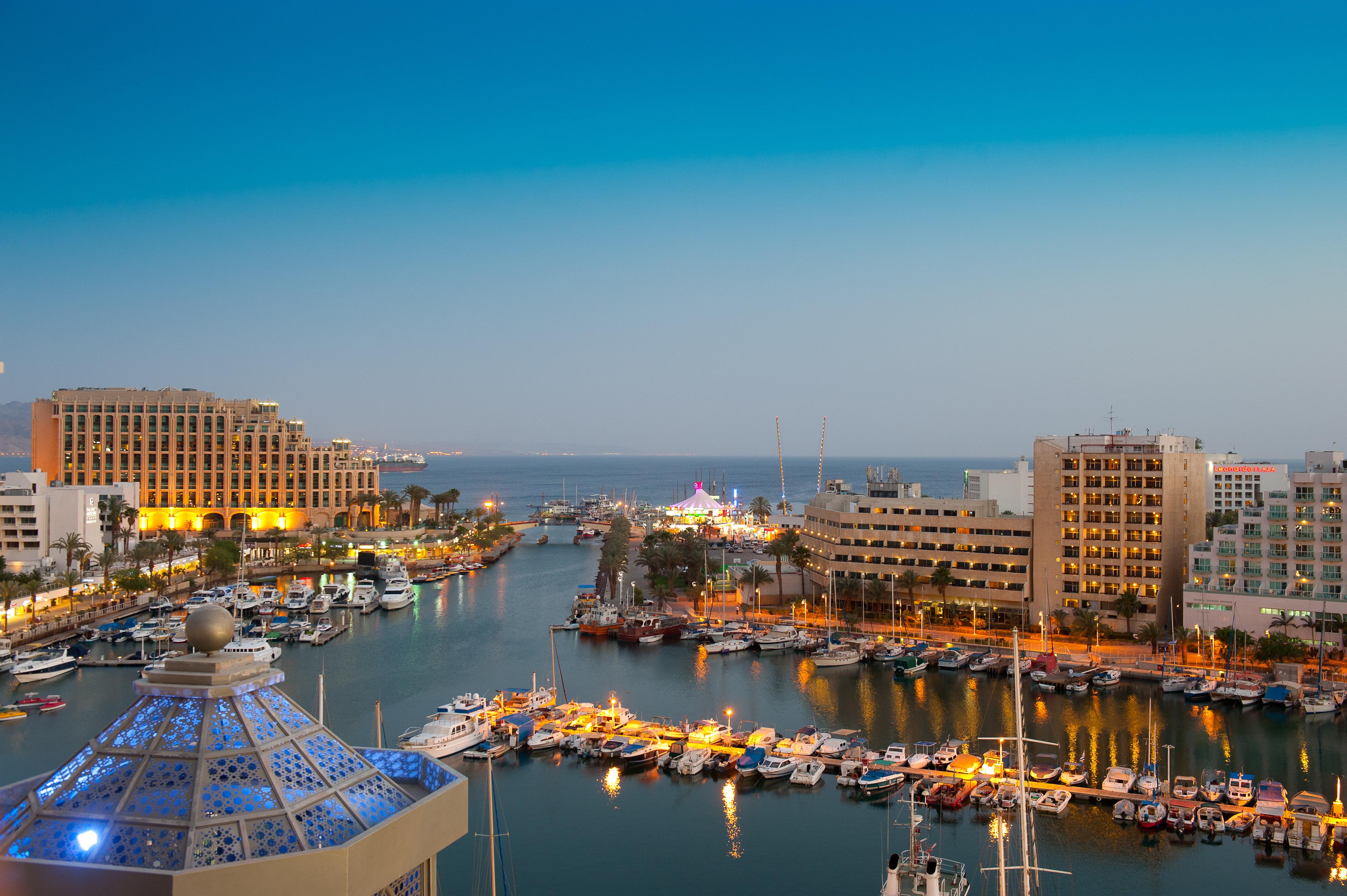 U Magic Palace Ελάτ Εξωτερικό φωτογραφία Limassol Marina