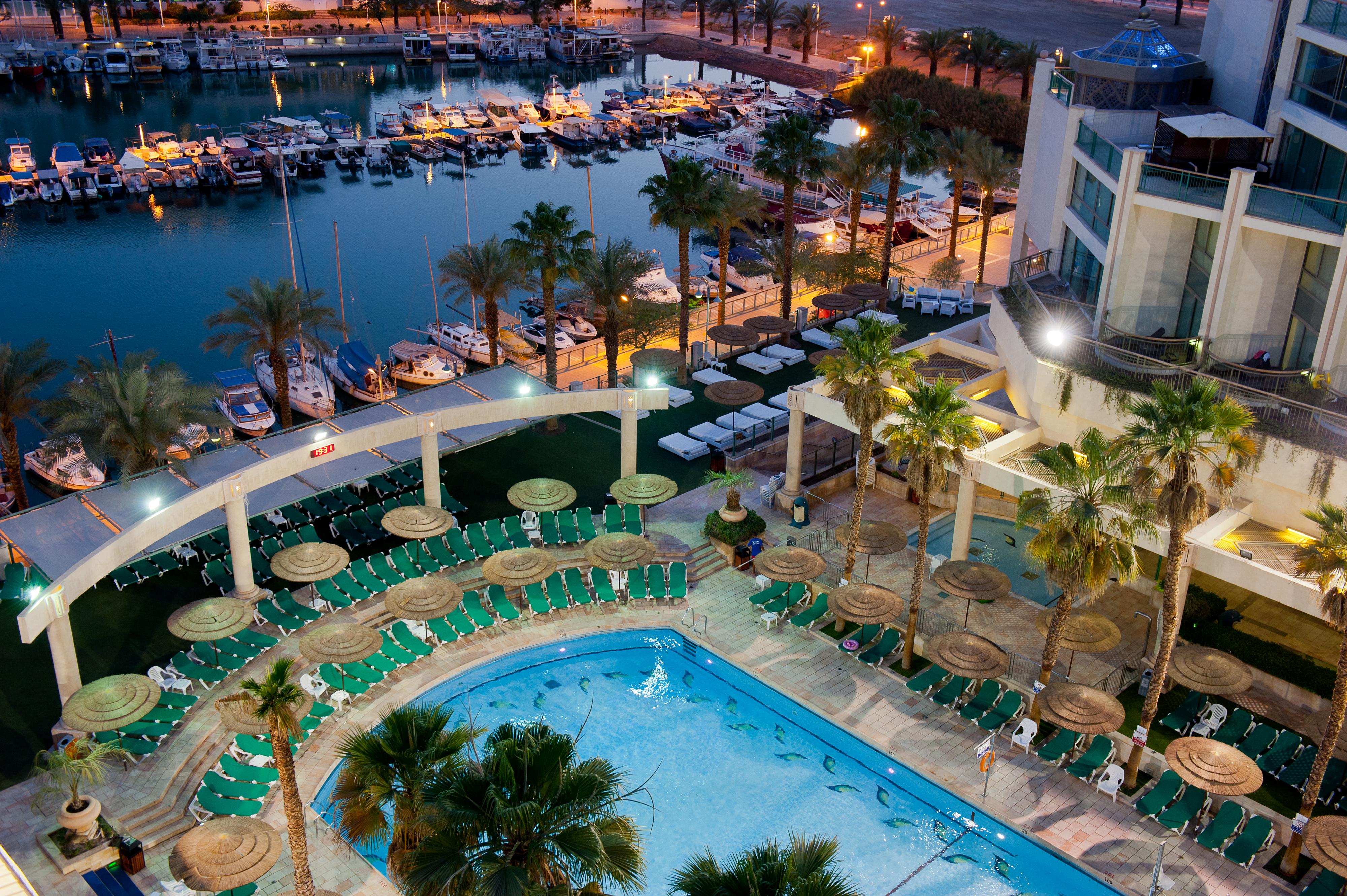 U Magic Palace Ελάτ Εξωτερικό φωτογραφία The pool at the Royal Beach Palace